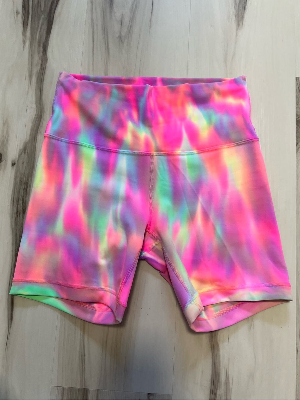 LULULEMON Wunder Train High-Rise Shorts 6”
